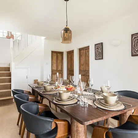 Central Malham Wellbeing Escape With Hot Tub Sleeps 8 Exterior photo