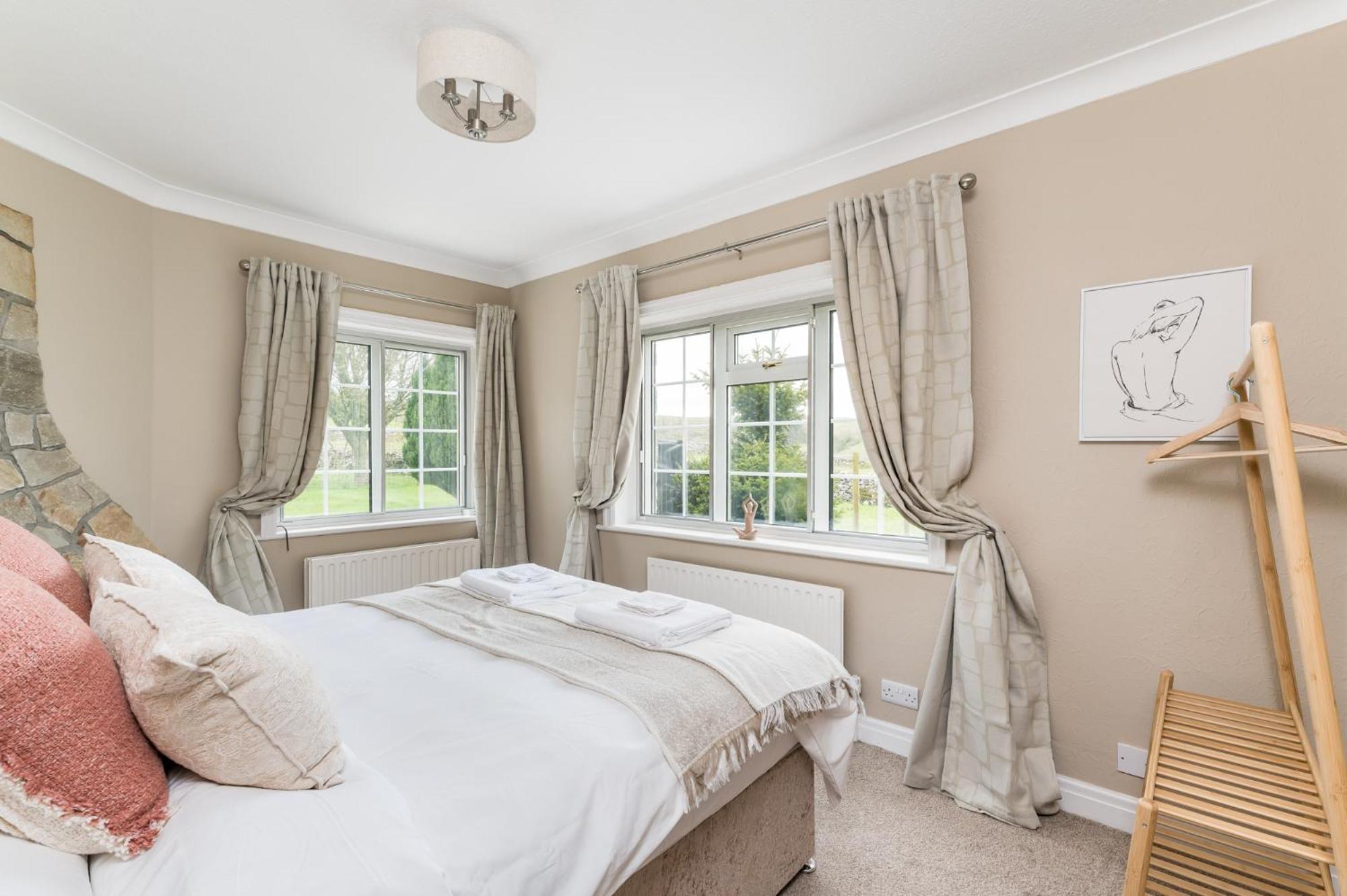 Wellbeing Escape With Hot Tub Sleeps 8 Holiday home *