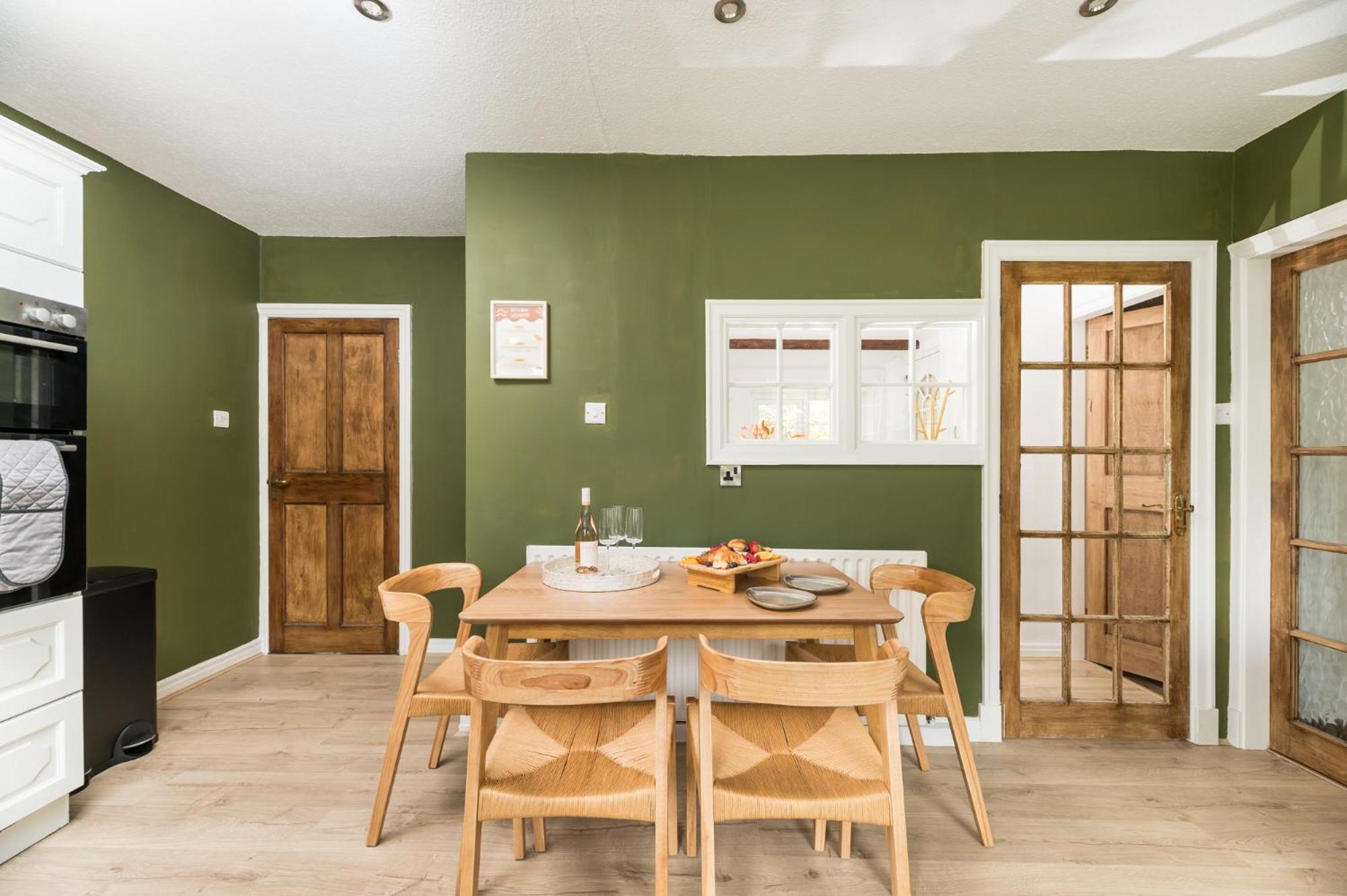 Holiday home Wellbeing Escape With Hot Tub Sleeps 8 *
