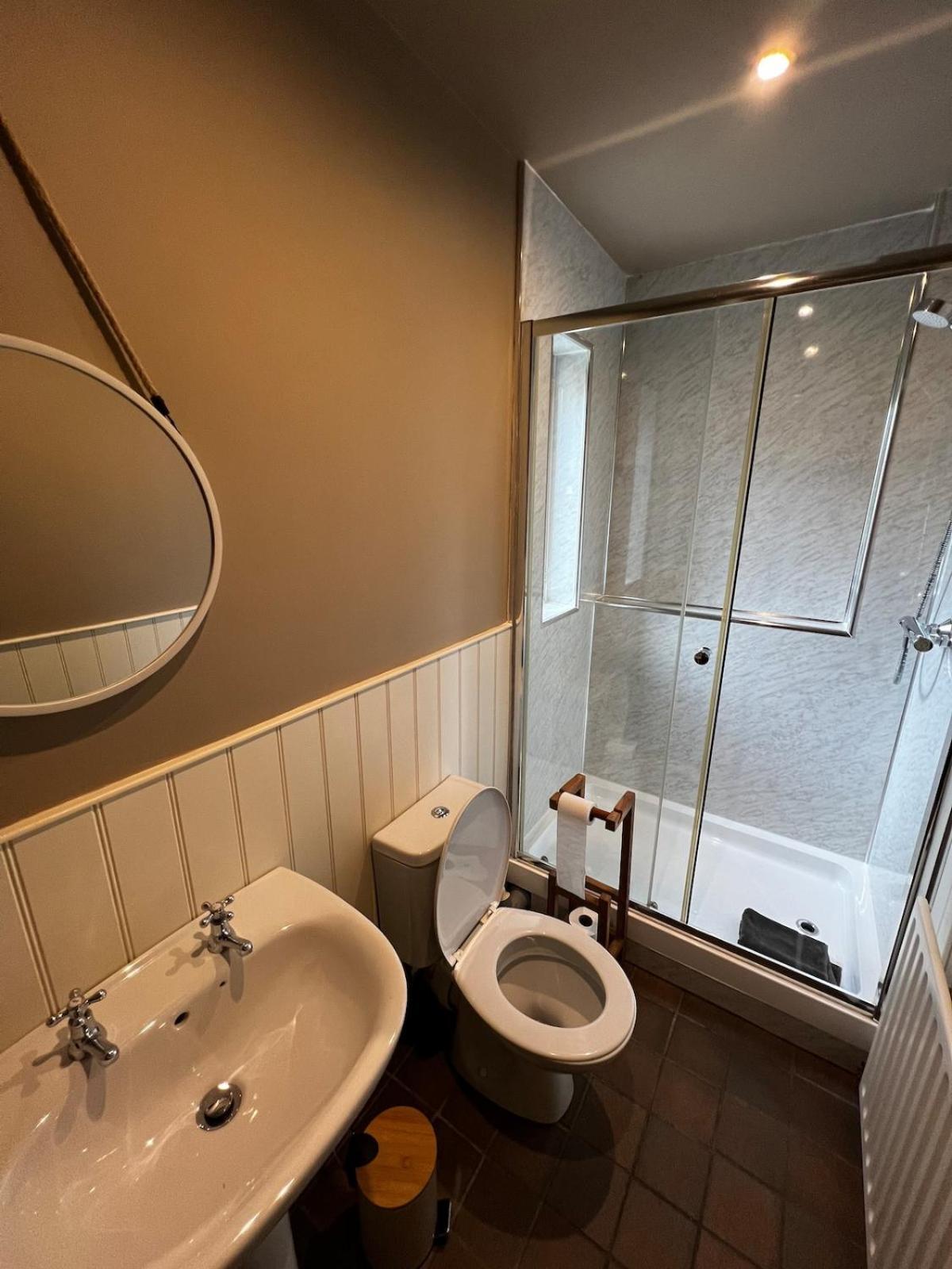 Holiday home Wellbeing Escape With Hot Tub Sleeps 8 Malham